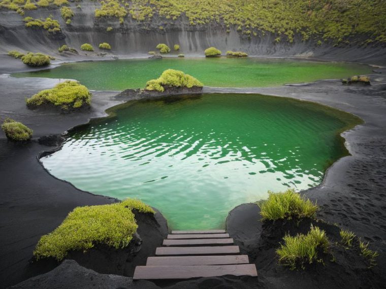 The Emerald Pool at Black Sand Basin: a colorful geothermal wonder