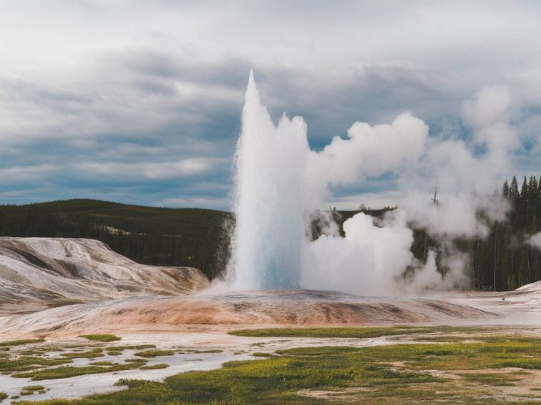 The Steamboat geyser in Norris basin: the world’s tallest active geyser